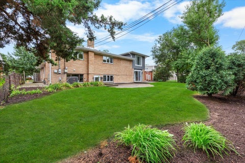 Tiny photo for 558 E Park Avenue, Elmhurst, IL 60126 (MLS # 12781395)