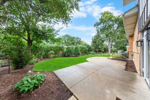 Tiny photo for 558 E Park Avenue, Elmhurst, IL 60126 (MLS # 12781395)