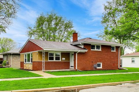 Tiny photo for La Grange Park, IL 60526 (MLS # 12627328)