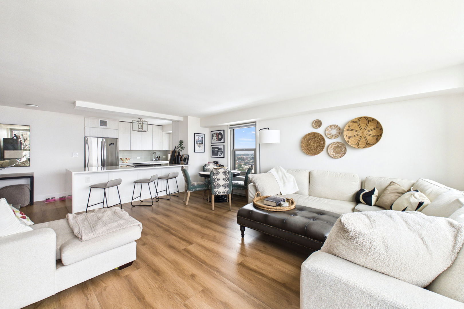 3600 N Lake Shore Drive 2324