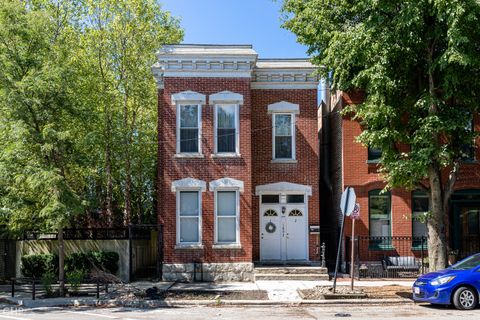 1802 N Wilmot Avenue 1 Chicago IL 60647