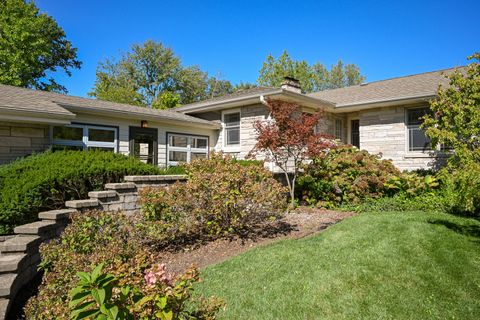 A home in Glen Ellyn