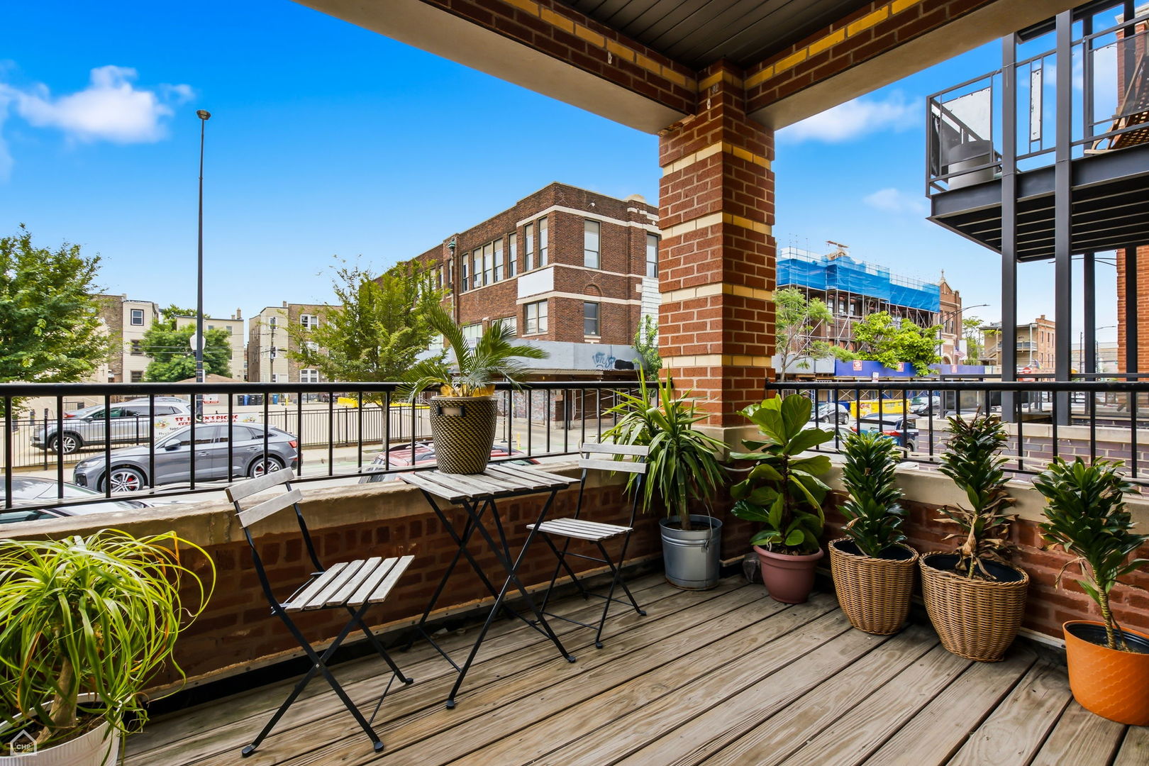 2318 W Augusta Boulevard 1A