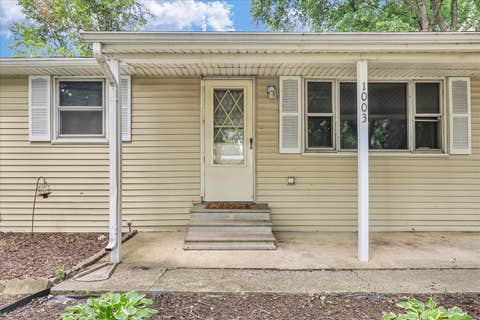 Tiny photo for 1003 S Pleasantview DR, Tuscola, IL 61953 (MLS # 12706073)
