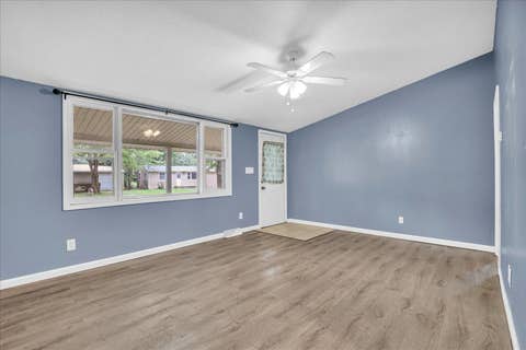 Tiny photo for 1003 S Pleasantview DR, Tuscola, IL 61953 (MLS # 12706073)