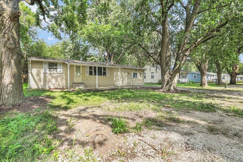 Tiny photo for 1003 S Pleasantview DR, Tuscola, IL 61953 (MLS # 12706073)