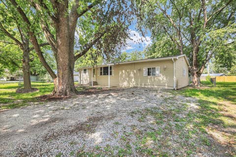 Tiny photo for 1003 S Pleasantview DR, Tuscola, IL 61953 (MLS # 12706073)