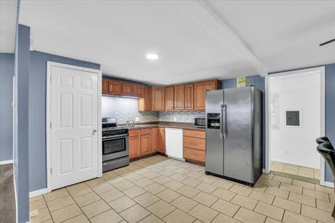 Tiny photo for 1003 S Pleasantview DR, Tuscola, IL 61953 (MLS # 12706073)