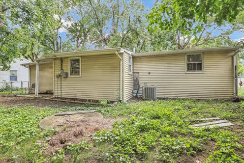 Tiny photo for 1003 S Pleasantview DR, Tuscola, IL 61953 (MLS # 12706073)