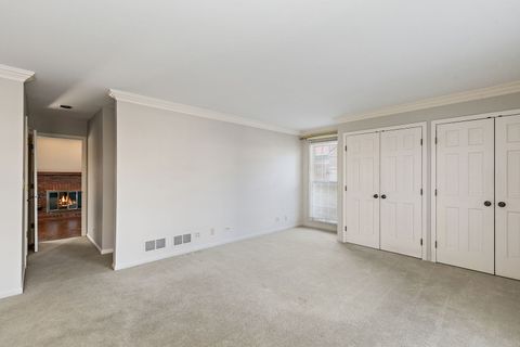 Tiny photo for 43 Ravenscraig Lane, Inverness, IL 60067 (MLS # 12558344)