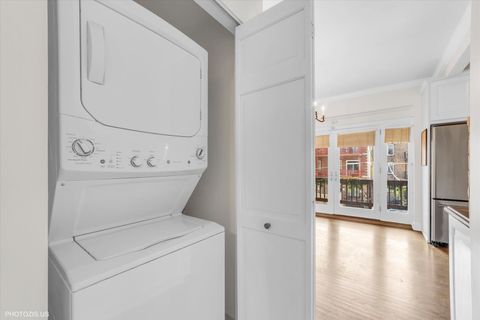 Tiny photo for 3758 N Fremont Street #2, Chicago, IL 60613 (MLS # 12479695)