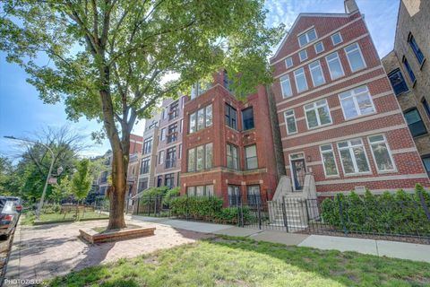Tiny photo for 3758 N Fremont Street #2, Chicago, IL 60613 (MLS # 12479695)