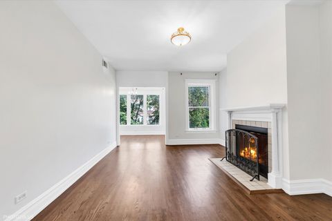 Tiny photo for 3758 N Fremont Street #2, Chicago, IL 60613 (MLS # 12479695)