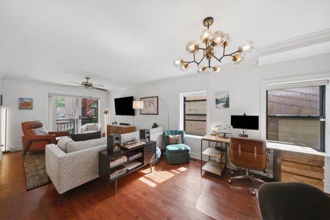 Tiny photo for 2013 W Crystal Street #1F, Chicago, IL 60622 (MLS # 12753343)