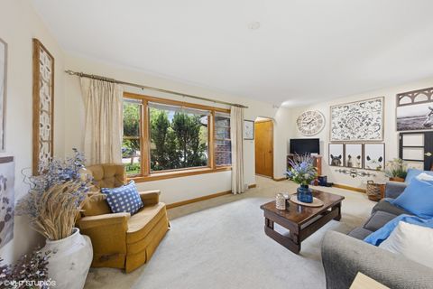 Tiny photo for 308 Sheldon Avenue, Downers Grove, IL 60515 (MLS # 12090004)