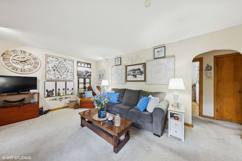 Tiny photo for 308 Sheldon Avenue, Downers Grove, IL 60515 (MLS # 12090004)