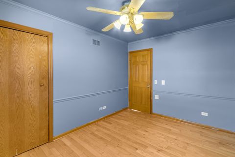 Tiny photo for 26235 N Walnut Avenue, Mundelein, IL 60060 (MLS # 12572879)