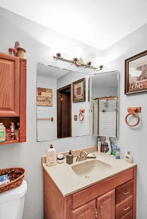 Tiny photo for 7 Woodmar Court, Streamwood, IL 60107 (MLS # 12475327)