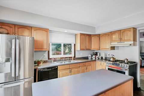 Tiny photo for 7 Woodmar Court, Streamwood, IL 60107 (MLS # 12475327)