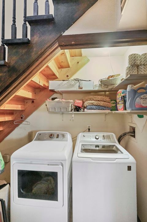 Tiny photo for 7 Woodmar Court, Streamwood, IL 60107 (MLS # 12475327)