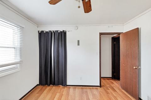 Tiny photo for 7 Woodmar Court, Streamwood, IL 60107 (MLS # 12475327)