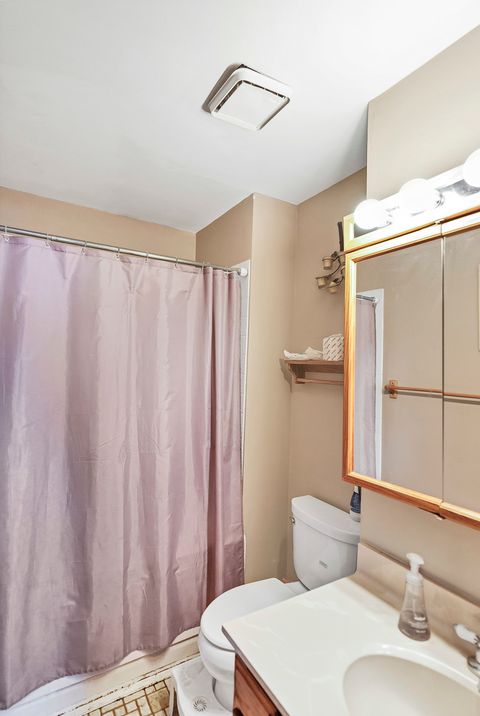 Tiny photo for 7 Woodmar Court, Streamwood, IL 60107 (MLS # 12475327)