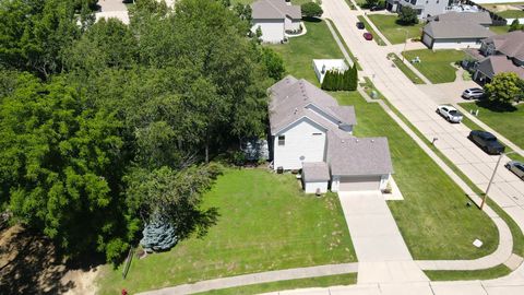 Tiny photo for 1606 E 5th Street, Coal Valley, IL 61240 (MLS # 12678591)