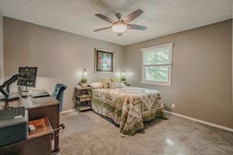 Tiny photo for 1114 Andover Street, Bloomington, IL 61704 (MLS # 12591328)