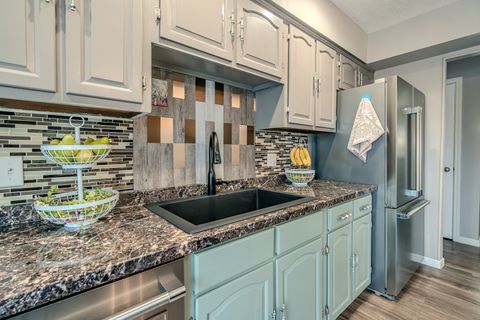 Tiny photo for 1114 Andover Street, Bloomington, IL 61704 (MLS # 12591328)