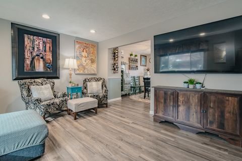 Tiny photo for 1114 Andover Street, Bloomington, IL 61704 (MLS # 12591328)