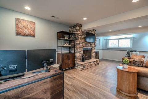 Tiny photo for 1114 Andover Street, Bloomington, IL 61704 (MLS # 12591328)