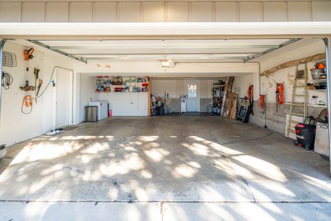 Tiny photo for 1114 Andover Street, Bloomington, IL 61704 (MLS # 12591328)