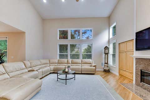 Tiny photo for 411 Periwinkle Way, Prospect Heights, IL 60070 (MLS # 12692157)