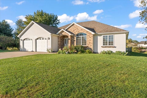 Tiny photo for 101 Red Bud Court, Mahomet, IL 61853 (MLS # 12784237)
