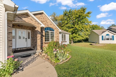 Tiny photo for 101 Red Bud Court, Mahomet, IL 61853 (MLS # 12784237)