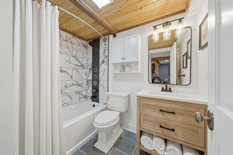Tiny photo for 2019 N Sheffield Avenue #103, Chicago, IL 60614 (MLS # 12634238)