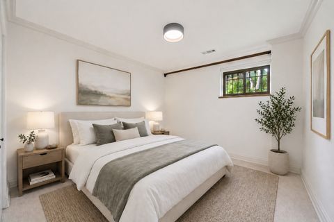 Tiny photo for 2019 N Sheffield Avenue #103, Chicago, IL 60614 (MLS # 12634238)