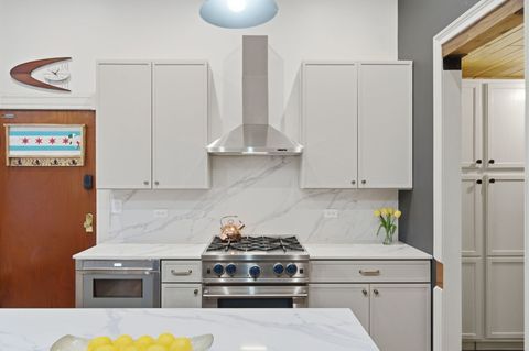 Tiny photo for 2019 N Sheffield Avenue #103, Chicago, IL 60614 (MLS # 12634238)