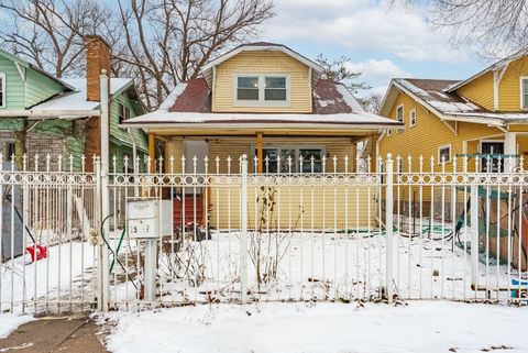 15117 Vine Avenue Harvey IL 60426