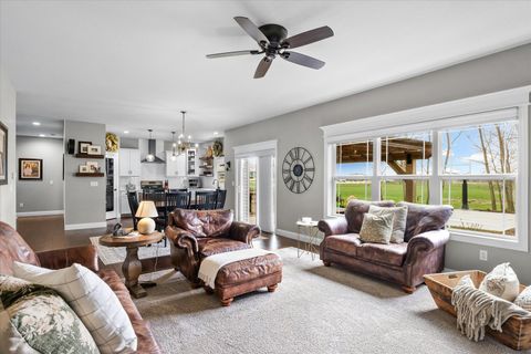 Tiny photo for 1609 Kassen Avenue, Mahomet, IL 61853 (MLS # 12601218)