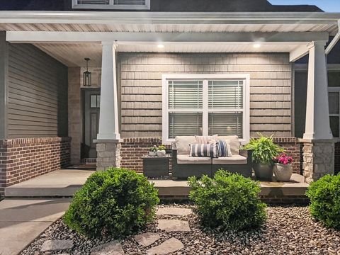 Tiny photo for 1609 Kassen Avenue, Mahomet, IL 61853 (MLS # 12601218)