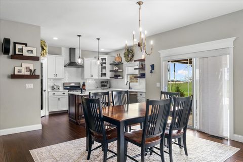 Tiny photo for 1609 Kassen Avenue, Mahomet, IL 61853 (MLS # 12601218)