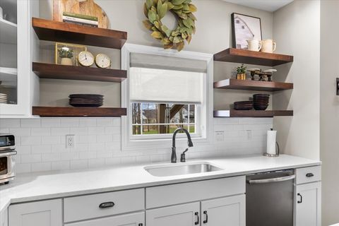 Tiny photo for 1609 Kassen Avenue, Mahomet, IL 61853 (MLS # 12601218)