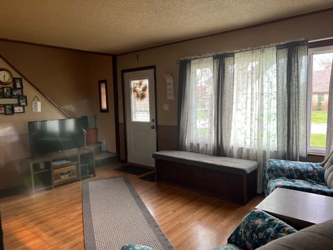 Tiny photo for 6812 Maple Court, Bridgeview, IL 60455 (MLS # 12617294)