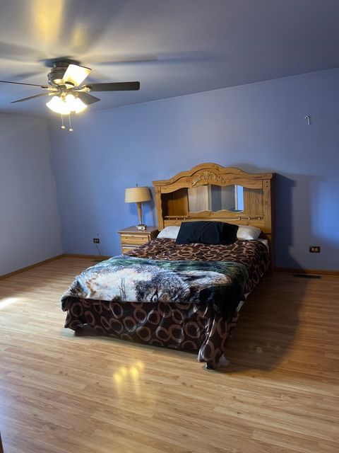 Tiny photo for 6812 Maple Court, Bridgeview, IL 60455 (MLS # 12617294)