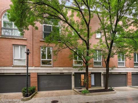 Photo of 2659 N GREENVIEW Avenue, Chicago, IL 60614 (MLS # 12770803)