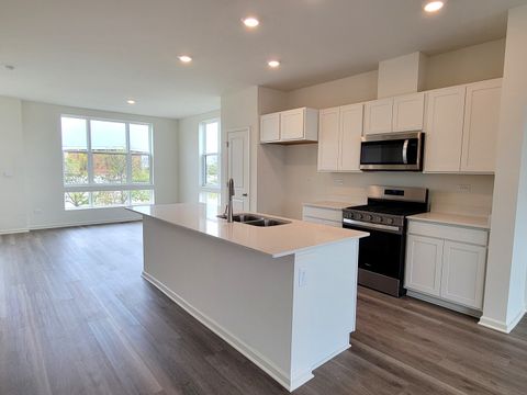 Tiny photo for 374 Summit Circle, Lombard, IL 60148 (MLS # 12496571)