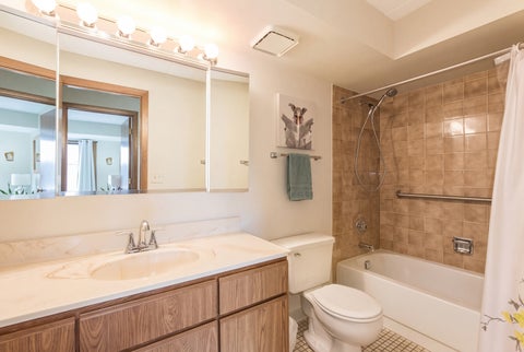 Tiny photo for 1441 E Thacker Street #304, Des Plaines, IL 60016 (MLS # 12772239)