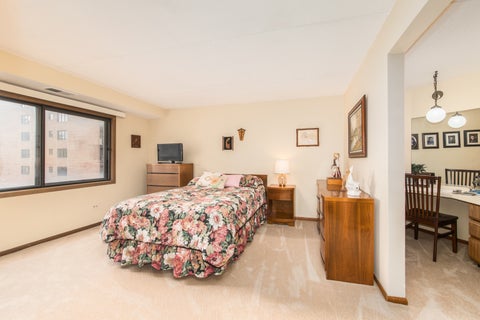 Tiny photo for 1441 E Thacker Street #304, Des Plaines, IL 60016 (MLS # 12772239)
