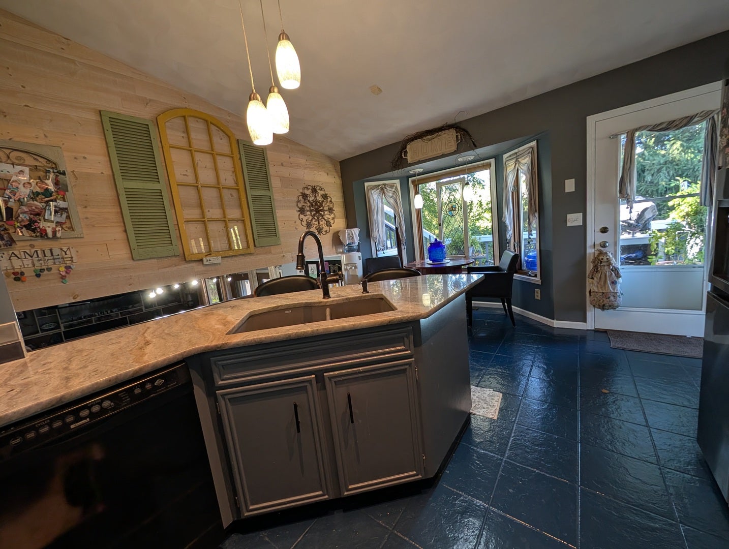 5404 Chapel Hill Court